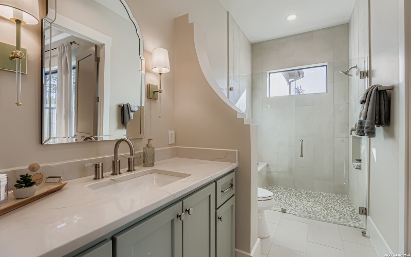 11406 Montell Point, Boerne, TX 78006, 4 Bedrooms Bedrooms, ,5 BathroomsBathrooms,Residential,For Sale,11406 Montell Point,0,1947987