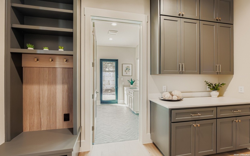 11406 Montell Point, Boerne, TX 78006, 4 Bedrooms Bedrooms, ,5 BathroomsBathrooms,Residential,For Sale,11406 Montell Point,0,1947987