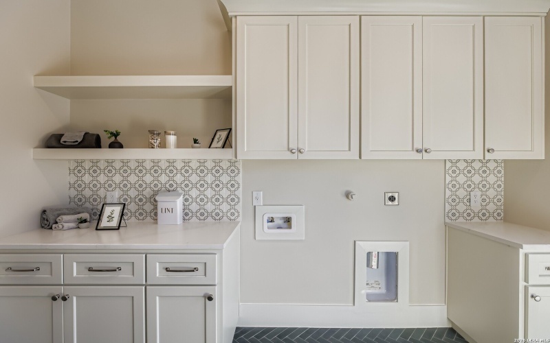 11406 Montell Point, Boerne, TX 78006, 4 Bedrooms Bedrooms, ,5 BathroomsBathrooms,Residential,For Sale,11406 Montell Point,0,1947987