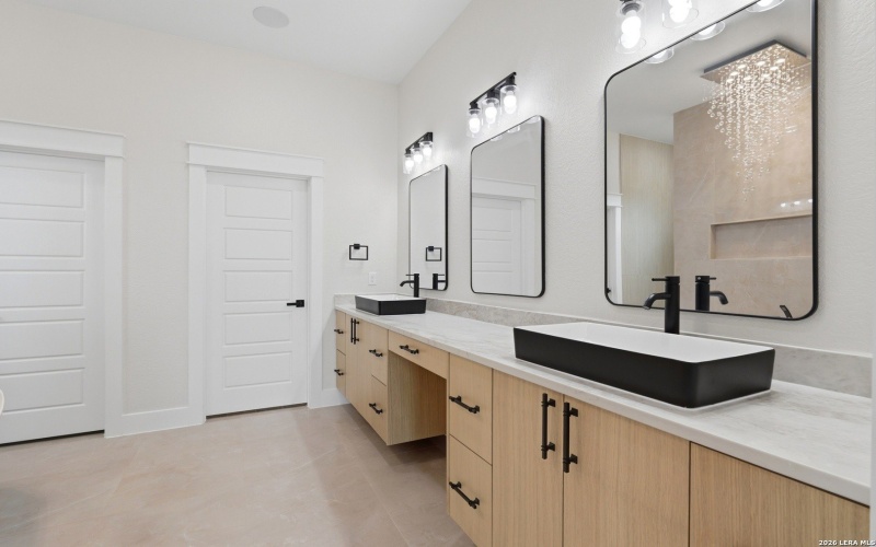 140 Sunset, La Vernia, TX 78121, 5 Bedrooms Bedrooms, ,3 BathroomsBathrooms,Residential,For Sale,140 Sunset,0,1948210