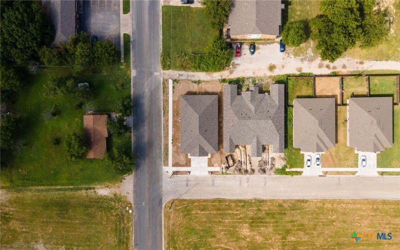 414 W Avenue C, Copperas Cove, TX 76522, 3 Habitaciones Habitaciones , ,2 BañosBaños,Residential Multi Family,En Venta,414 W Avenue C,0,607052