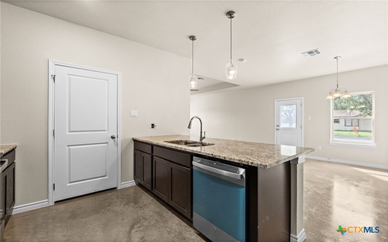 414 W Avenue C, Copperas Cove, TX 76522, 3 Habitaciones Habitaciones , ,2 BañosBaños,Residential Multi Family,En Venta,414 W Avenue C,0,607052