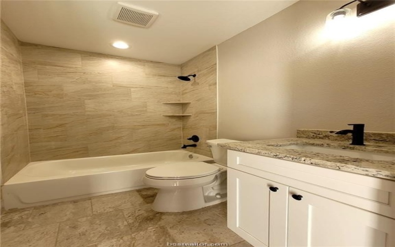 114 Lakeview Drive N, Hilltop Lakes, TX 77871, 2 Bedrooms Bedrooms, ,2 BathroomsBathrooms,Residential,For Sale,114 Lakeview Drive N,0,26003112