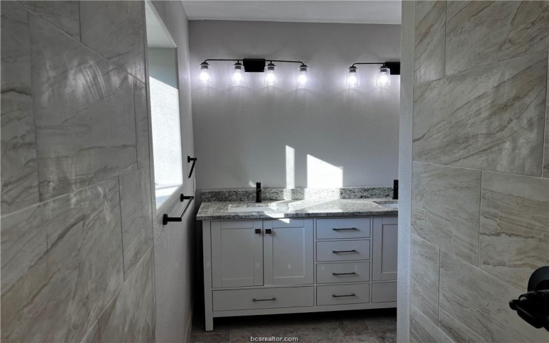 114 Lakeview Drive N, Hilltop Lakes, TX 77871, 2 Bedrooms Bedrooms, ,2 BathroomsBathrooms,Residential,For Sale,114 Lakeview Drive N,0,26003112