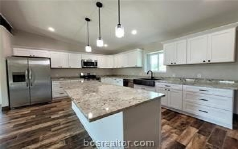 114 Lakeview Drive N, Hilltop Lakes, TX 77871, 2 Bedrooms Bedrooms, ,2 BathroomsBathrooms,Residential,For Sale,114 Lakeview Drive N,0,26003112