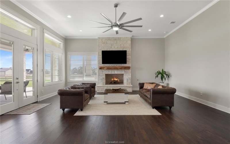 7844 Mathis Creek Drive, Bryan, TX 77808-1547, 4 Habitaciones Habitaciones , ,3 BañosBaños,Residential,En Venta,7844 Mathis Creek Drive,0,26003132