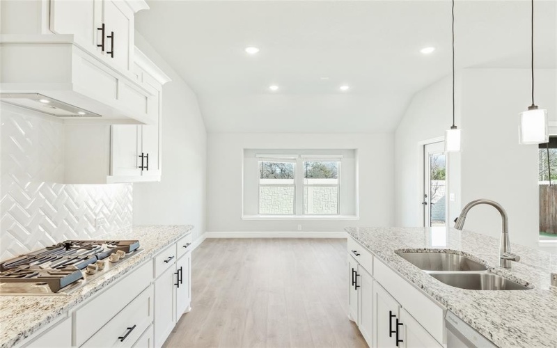 4009 Rayfield Lane, Mesquite, TX 75181, 3 Bedrooms Bedrooms, ,2 BathroomsBathrooms,Residential,For Sale,4009 Rayfield Lane,20712767