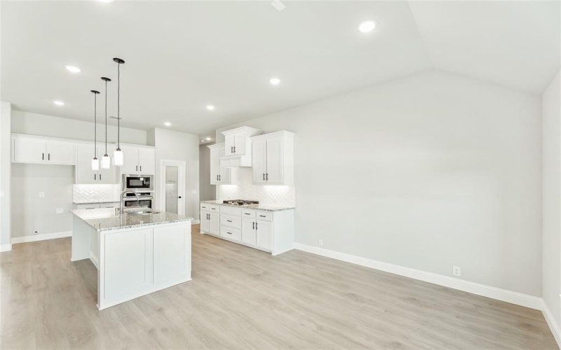 4009 Rayfield Lane, Mesquite, TX 75181, 3 Bedrooms Bedrooms, ,2 BathroomsBathrooms,Residential,For Sale,4009 Rayfield Lane,20712767