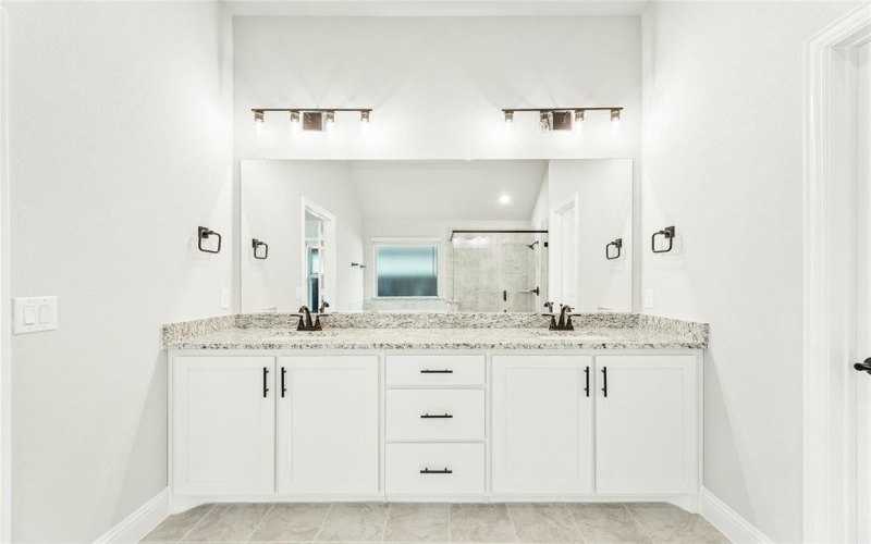 4009 Rayfield Lane, Mesquite, TX 75181, 3 Bedrooms Bedrooms, ,2 BathroomsBathrooms,Residential,For Sale,4009 Rayfield Lane,20712767