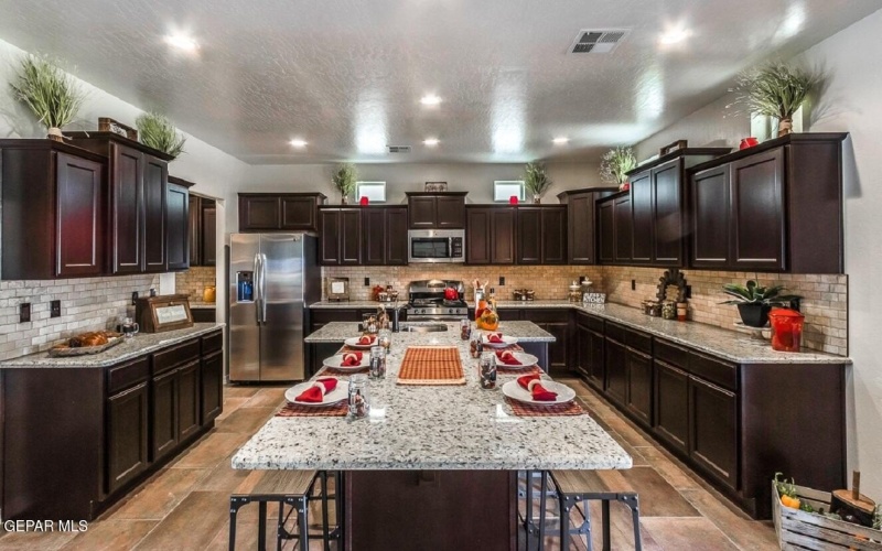 232 Hidden Gem Street, El Paso, TX 79928, 4 Habitaciones Habitaciones , ,1 BañoBaños,Residential,En Venta,232 Hidden Gem Street,0,940130