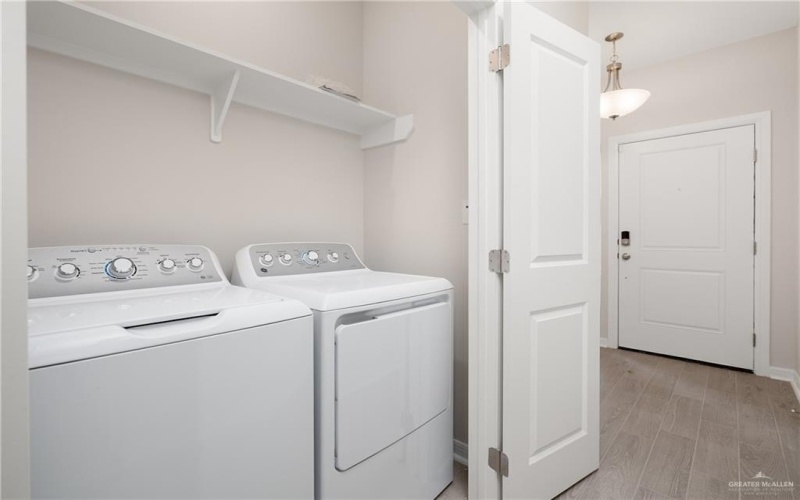 1308 Zurich Avenue, McAllen, TX 78504, 2 Bedrooms Bedrooms, ,2 BathroomsBathrooms,Residential,For Sale,1308 Zurich Avenue,0,497628