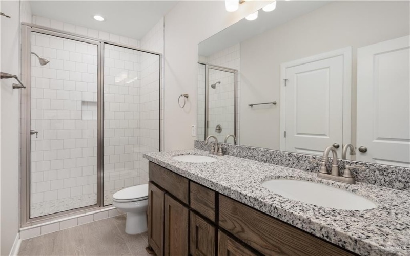 1308 Zurich Avenue, McAllen, TX 78504, 2 Bedrooms Bedrooms, ,2 BathroomsBathrooms,Residential,For Sale,1308 Zurich Avenue,0,497628