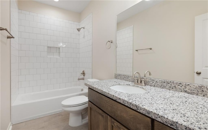 1308 Zurich Avenue, McAllen, TX 78504, 2 Bedrooms Bedrooms, ,2 BathroomsBathrooms,Residential,For Sale,1308 Zurich Avenue,0,497628