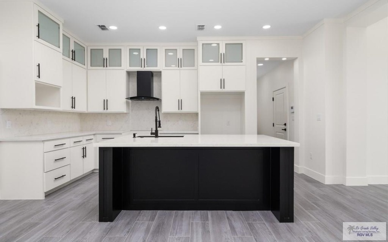 303 RED OAK DR., LOS FRESNOS, TX 78566, 4 Habitaciones Habitaciones , ,3 BañosBaños,Residential,En Venta,303 RED OAK DR.,0,29774859