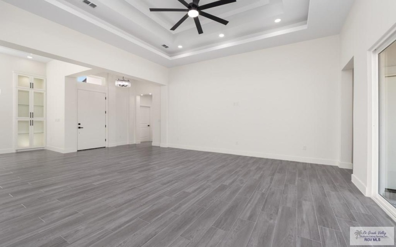 303 RED OAK DR., LOS FRESNOS, TX 78566, 4 Habitaciones Habitaciones , ,3 BañosBaños,Residential,En Venta,303 RED OAK DR.,0,29774859