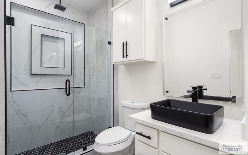 303 RED OAK DR., LOS FRESNOS, TX 78566, 4 Habitaciones Habitaciones , ,3 BañosBaños,Residential,En Venta,303 RED OAK DR.,0,29774859