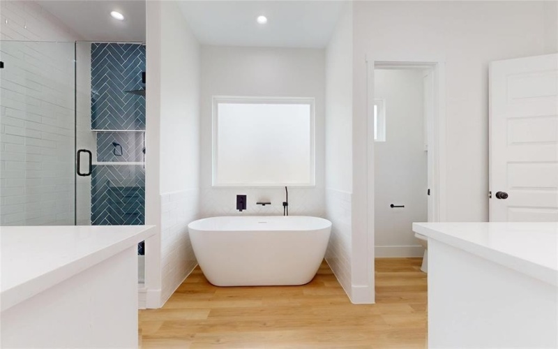 956 County Road 4108, Greenville, TX 75401, 4 Habitaciones Habitaciones , ,2 BañosBaños,Residential,En Venta,956 County Road 4108,0,21206831