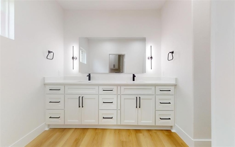 956 County Road 4108, Greenville, TX 75401, 4 Habitaciones Habitaciones , ,2 BañosBaños,Residential,En Venta,956 County Road 4108,0,21206831