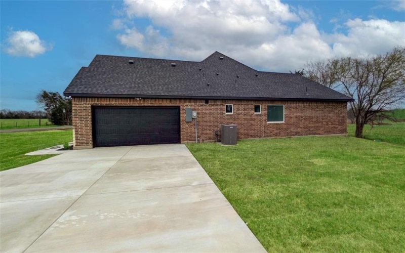 956 County Road 4108, Greenville, TX 75401, 4 Habitaciones Habitaciones , ,2 BañosBaños,Residential,En Venta,956 County Road 4108,0,21206831