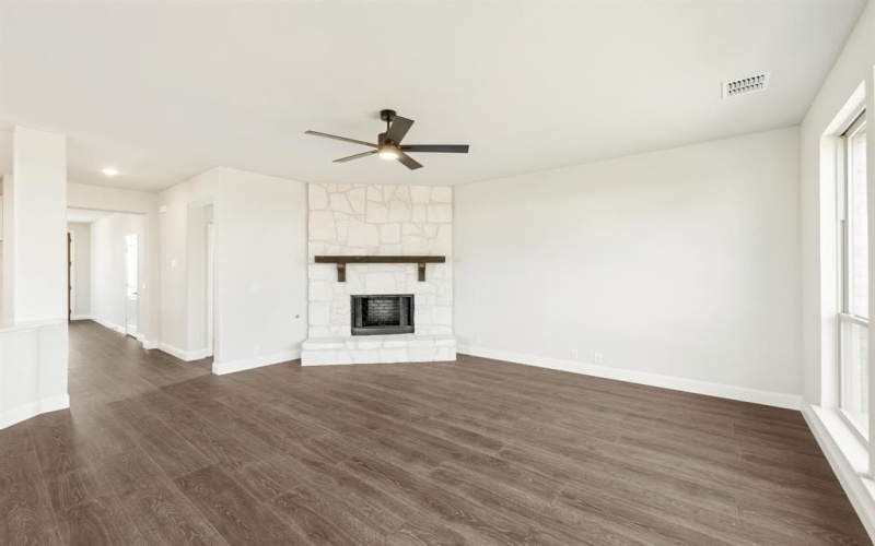11709 Flathead Court, Godley, TX 76044, 5 Bedrooms Bedrooms, ,3 BathroomsBathrooms,Residential,For Sale,11709 Flathead Court,20713160
