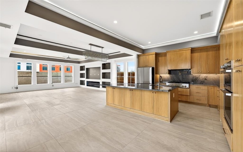 328 Lavender Drive, Richardson, TX 75081, 5 Habitaciones Habitaciones , ,6 BañosBaños,Residential,En Venta,328 Lavender Drive,0,21175086