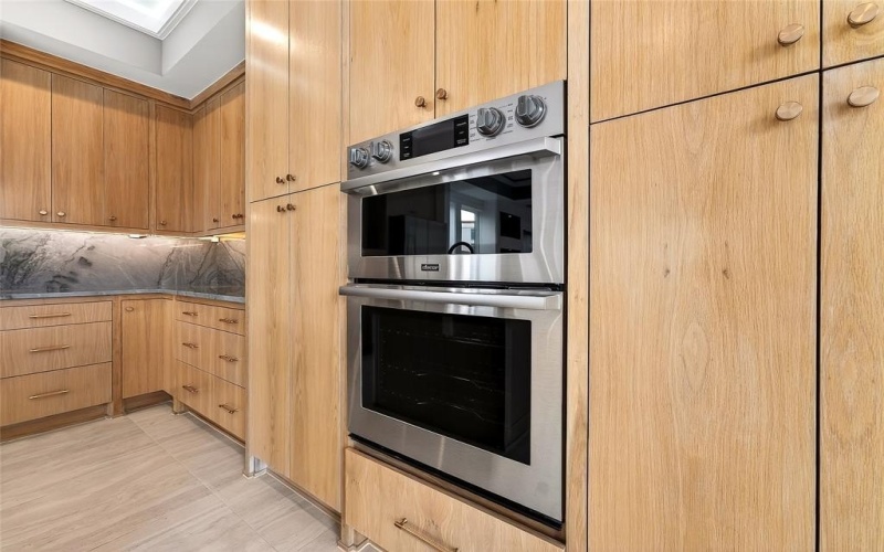 328 Lavender Drive, Richardson, TX 75081, 5 Habitaciones Habitaciones , ,6 BañosBaños,Residential,En Venta,328 Lavender Drive,0,21175086