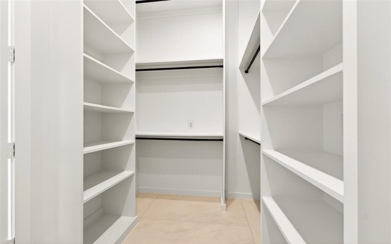 328 Lavender Drive, Richardson, TX 75081, 5 Habitaciones Habitaciones , ,6 BañosBaños,Residential,En Venta,328 Lavender Drive,0,21175086