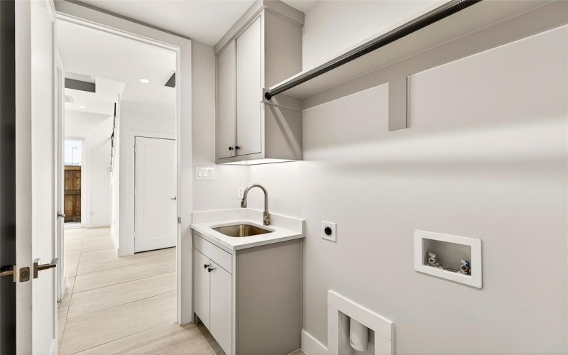 328 Lavender Drive, Richardson, TX 75081, 5 Habitaciones Habitaciones , ,6 BañosBaños,Residential,En Venta,328 Lavender Drive,0,21175086