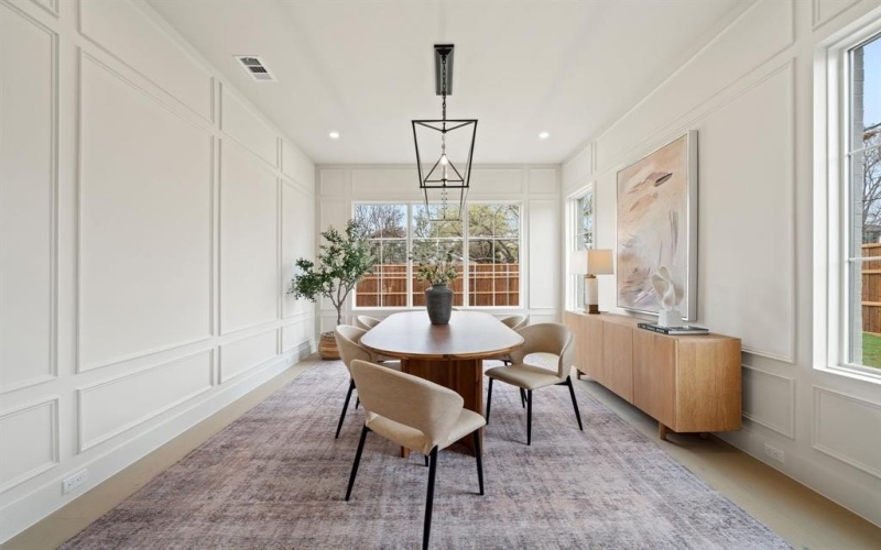 10917 Beauty Lane, Dallas, TX 75229, 4 Bedrooms Bedrooms, ,5 BathroomsBathrooms,Residential,For Sale,10917 Beauty Lane,0,21175552