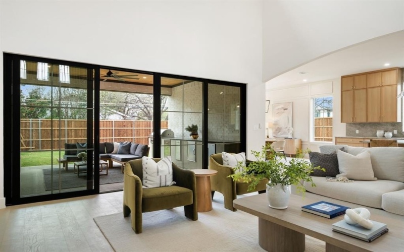 10917 Beauty Lane, Dallas, TX 75229, 4 Bedrooms Bedrooms, ,5 BathroomsBathrooms,Residential,For Sale,10917 Beauty Lane,0,21175552