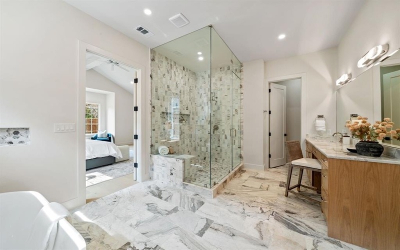 10917 Beauty Lane, Dallas, TX 75229, 4 Bedrooms Bedrooms, ,5 BathroomsBathrooms,Residential,For Sale,10917 Beauty Lane,0,21175552