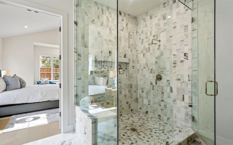 10917 Beauty Lane, Dallas, TX 75229, 4 Bedrooms Bedrooms, ,5 BathroomsBathrooms,Residential,For Sale,10917 Beauty Lane,0,21175552