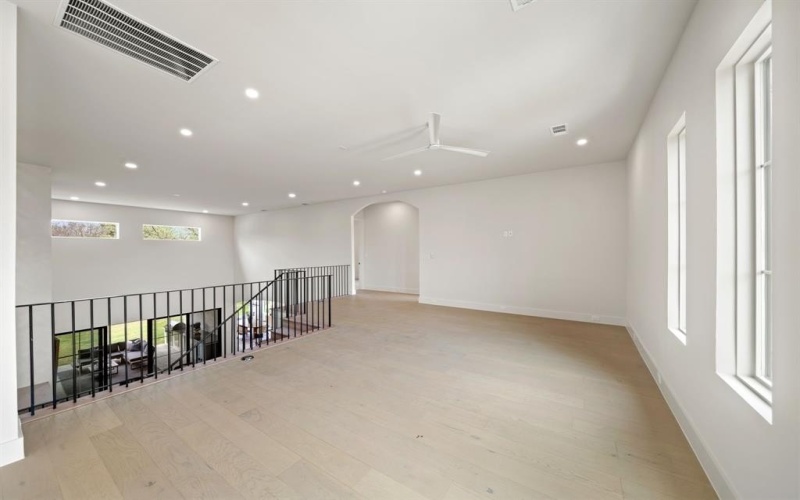 10917 Beauty Lane, Dallas, TX 75229, 4 Bedrooms Bedrooms, ,5 BathroomsBathrooms,Residential,For Sale,10917 Beauty Lane,0,21175552