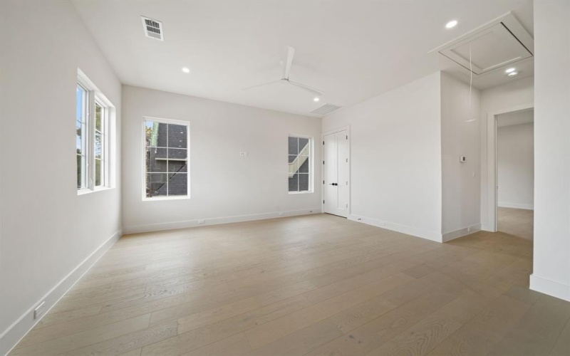 10917 Beauty Lane, Dallas, TX 75229, 4 Bedrooms Bedrooms, ,5 BathroomsBathrooms,Residential,For Sale,10917 Beauty Lane,0,21175552