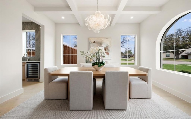 10917 Beauty Lane, Dallas, TX 75229, 4 Bedrooms Bedrooms, ,5 BathroomsBathrooms,Residential,For Sale,10917 Beauty Lane,0,21175552