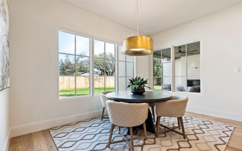 3207 Latham Drive, Dallas, TX 75229, 5 Habitaciones Habitaciones , ,6 BañosBaños,Residential,En Venta,3207 Latham Drive,0,21182275