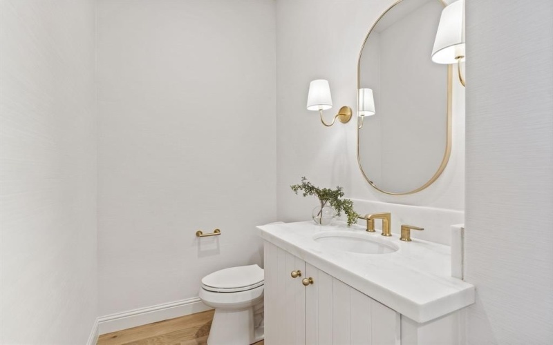 3207 Latham Drive, Dallas, TX 75229, 5 Habitaciones Habitaciones , ,6 BañosBaños,Residential,En Venta,3207 Latham Drive,0,21182275