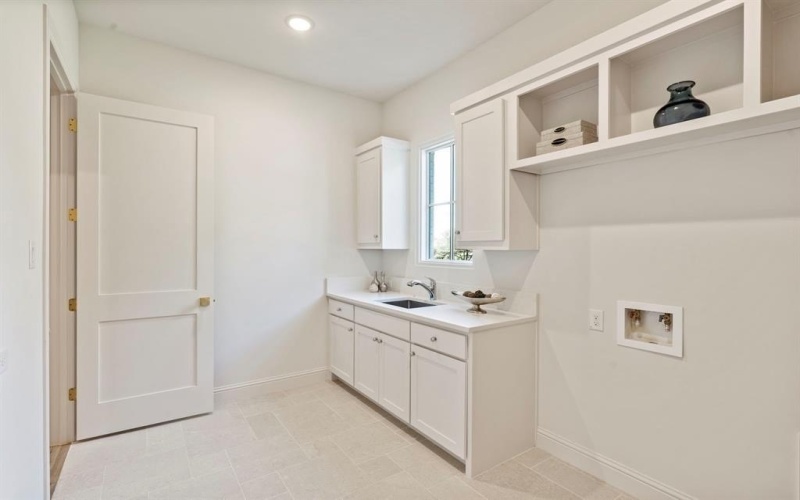 3207 Latham Drive, Dallas, TX 75229, 5 Habitaciones Habitaciones , ,6 BañosBaños,Residential,En Venta,3207 Latham Drive,0,21182275