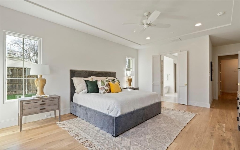 3207 Latham Drive, Dallas, TX 75229, 5 Habitaciones Habitaciones , ,6 BañosBaños,Residential,En Venta,3207 Latham Drive,0,21182275