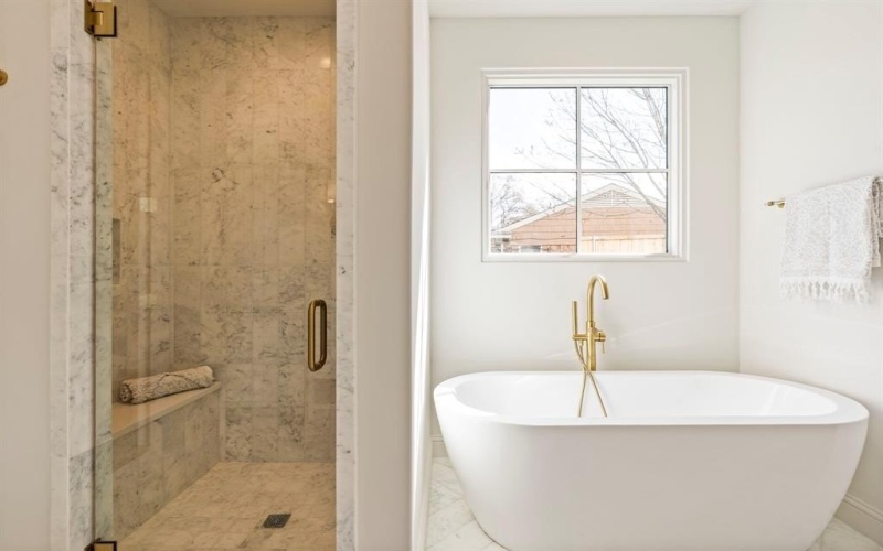 3207 Latham Drive, Dallas, TX 75229, 5 Habitaciones Habitaciones , ,6 BañosBaños,Residential,En Venta,3207 Latham Drive,0,21182275