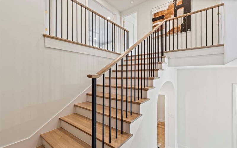 3207 Latham Drive, Dallas, TX 75229, 5 Habitaciones Habitaciones , ,6 BañosBaños,Residential,En Venta,3207 Latham Drive,0,21182275