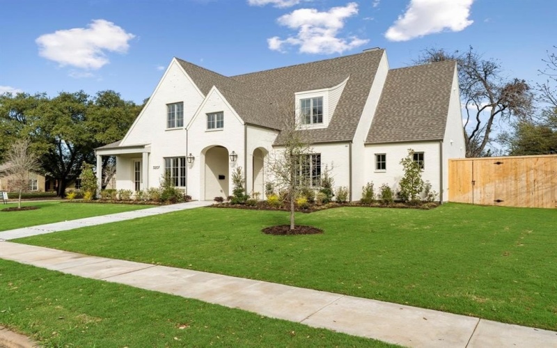 3207 Latham Drive, Dallas, TX 75229, 5 Habitaciones Habitaciones , ,6 BañosBaños,Residential,En Venta,3207 Latham Drive,0,21182275