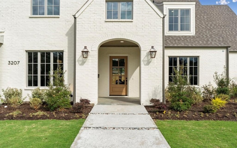 3207 Latham Drive, Dallas, TX 75229, 5 Habitaciones Habitaciones , ,6 BañosBaños,Residential,En Venta,3207 Latham Drive,0,21182275