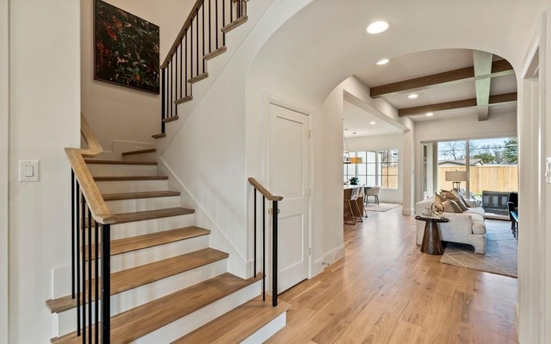 3207 Latham Drive, Dallas, TX 75229, 5 Habitaciones Habitaciones , ,6 BañosBaños,Residential,En Venta,3207 Latham Drive,0,21182275