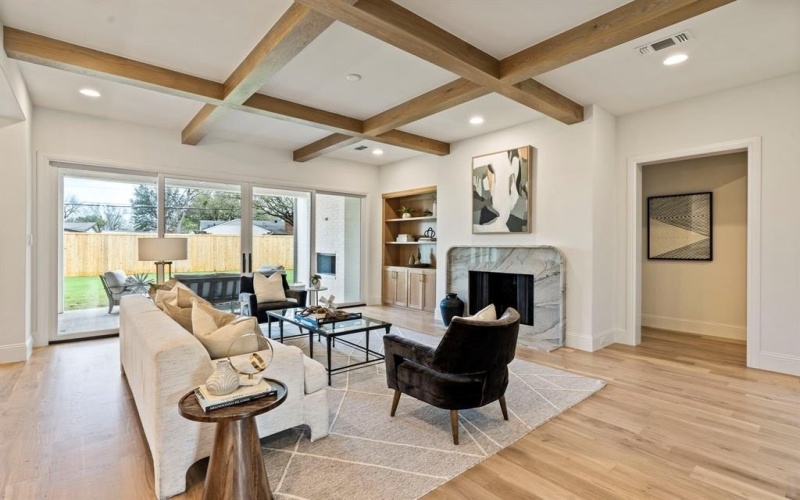 3207 Latham Drive, Dallas, TX 75229, 5 Habitaciones Habitaciones , ,6 BañosBaños,Residential,En Venta,3207 Latham Drive,0,21182275