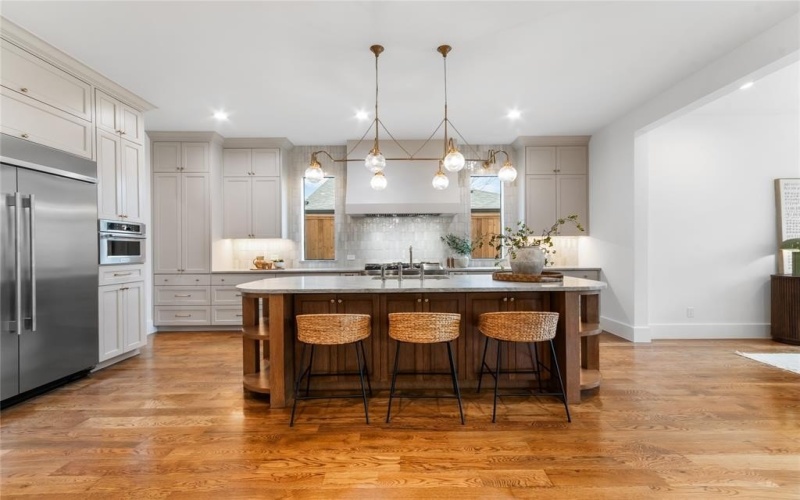 8611 San Fernando Way, Dallas, TX 75218, 4 Habitaciones Habitaciones , ,3 BañosBaños,Residential,En Venta,8611 San Fernando Way,0,21195101