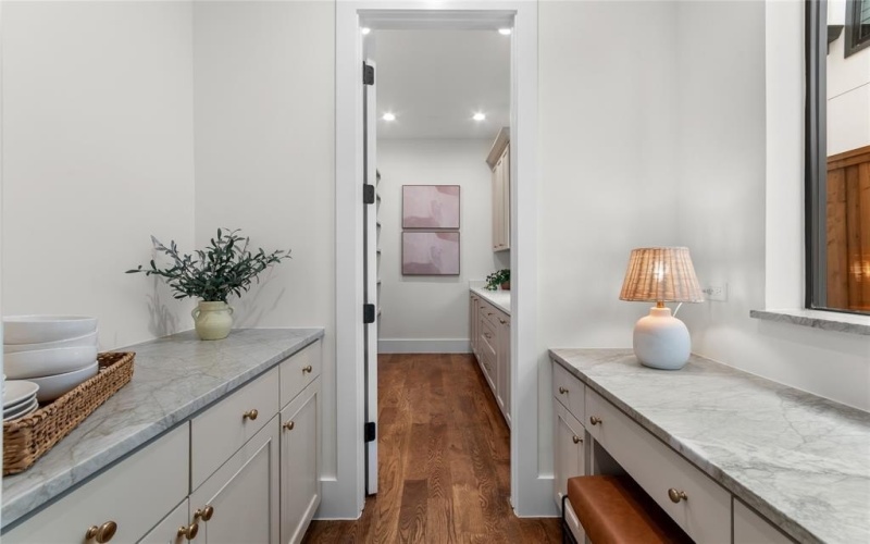 8611 San Fernando Way, Dallas, TX 75218, 4 Habitaciones Habitaciones , ,3 BañosBaños,Residential,En Venta,8611 San Fernando Way,0,21195101