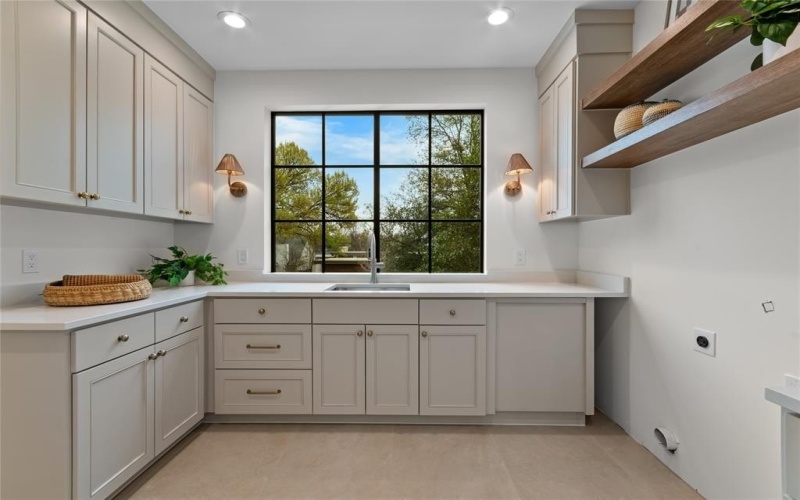 8611 San Fernando Way, Dallas, TX 75218, 4 Habitaciones Habitaciones , ,3 BañosBaños,Residential,En Venta,8611 San Fernando Way,0,21195101