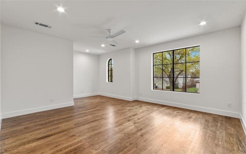 8611 San Fernando Way, Dallas, TX 75218, 4 Habitaciones Habitaciones , ,3 BañosBaños,Residential,En Venta,8611 San Fernando Way,0,21195101