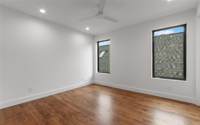 8611 San Fernando Way, Dallas, TX 75218, 4 Habitaciones Habitaciones , ,3 BañosBaños,Residential,En Venta,8611 San Fernando Way,0,21195101